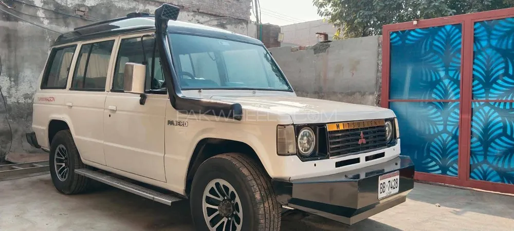 Mitsubishi Pajero 1990 for Sale in Feroz Watwan Image-1