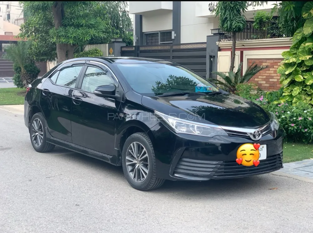 Toyota Corolla 2020 for Sale in Lahore Image-1