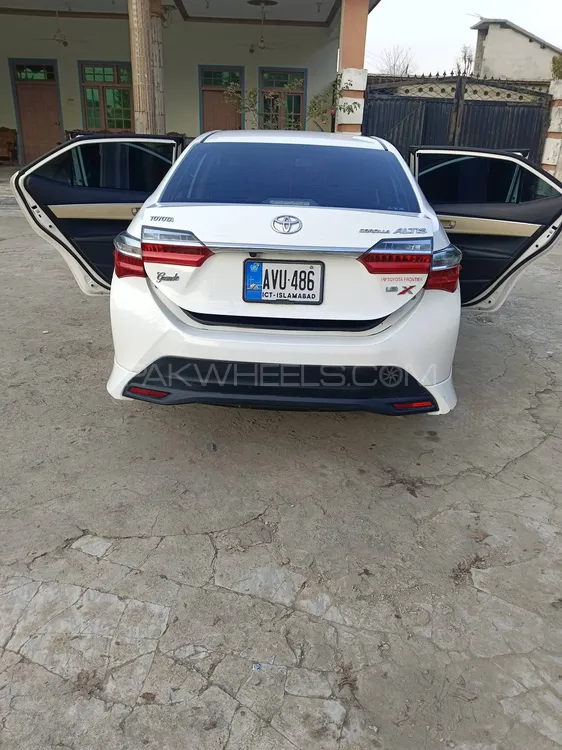 Toyota Corolla 2021 for Sale in Buner Image-1