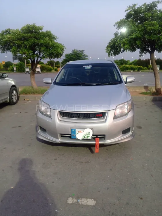 Toyota Corolla Axio 2007 for Sale in Mardan Image-1