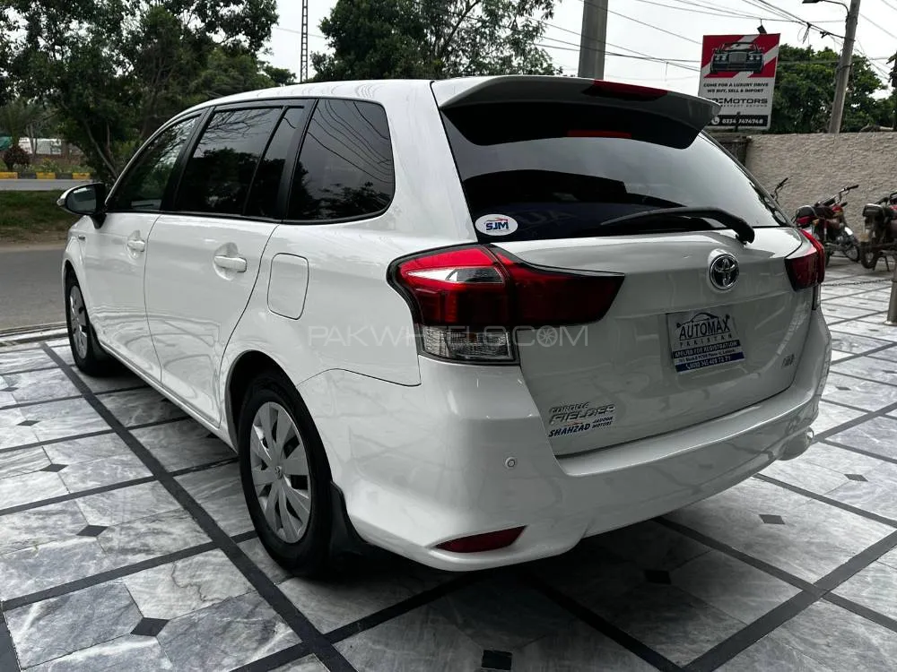 Toyota Corolla Fielder 2015 for Sale in Lahore Toyota Corolla Fielder 2015 for Sale in Lahore Image-5