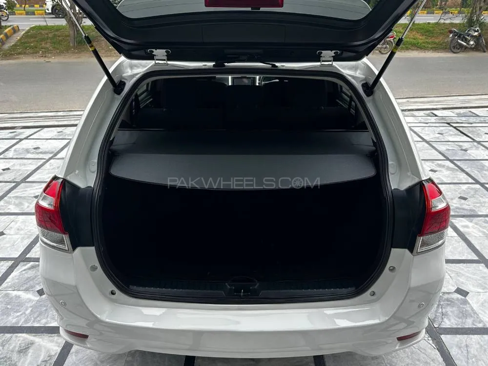 Toyota Corolla Fielder 2015 for Sale in Lahore Toyota Corolla Fielder 2015 for Sale in Lahore Image-7