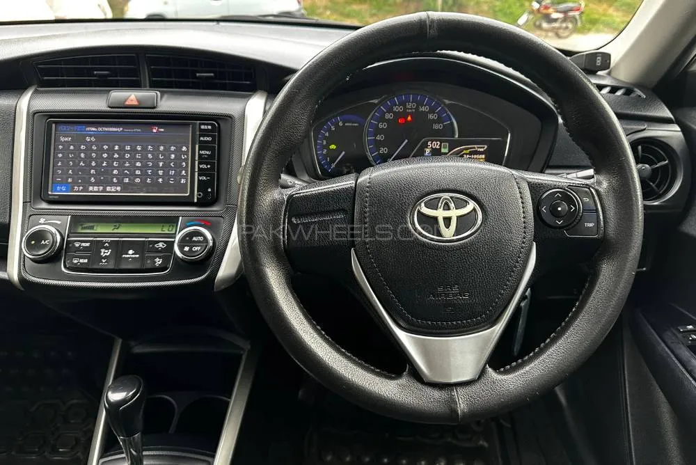 Toyota Corolla Fielder 2015 for Sale in Lahore Toyota Corolla Fielder 2015 for Sale in Lahore Image-11