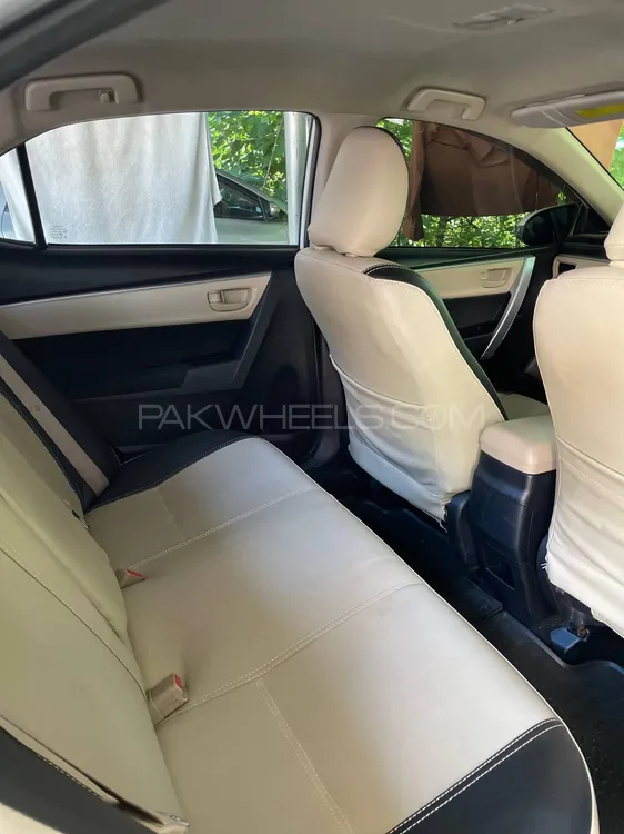 Toyota Corolla 2016 for Sale in Islamabad Image-1