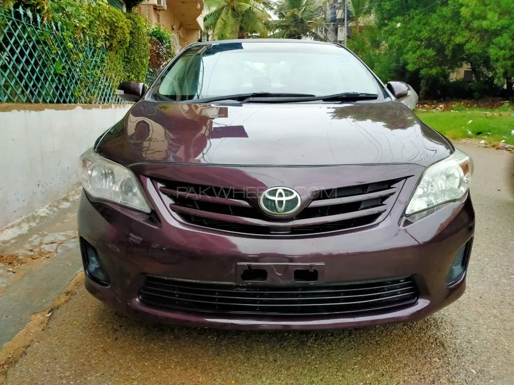 Toyota Corolla 2013 for Sale in Karachi Image-1