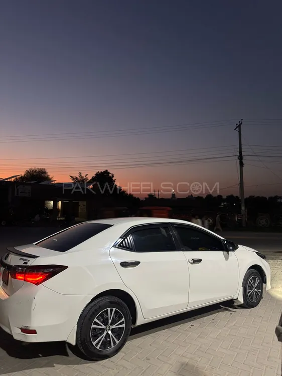 Toyota Corolla 2017 for Sale in Lodhran Image-1