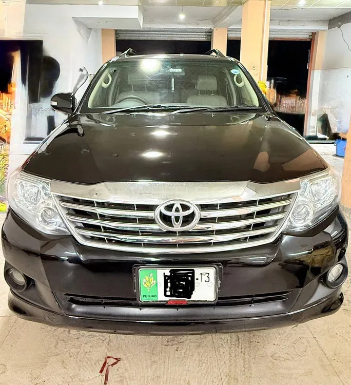 Toyota Fortuner 2013 for Sale in Lahore Image-1