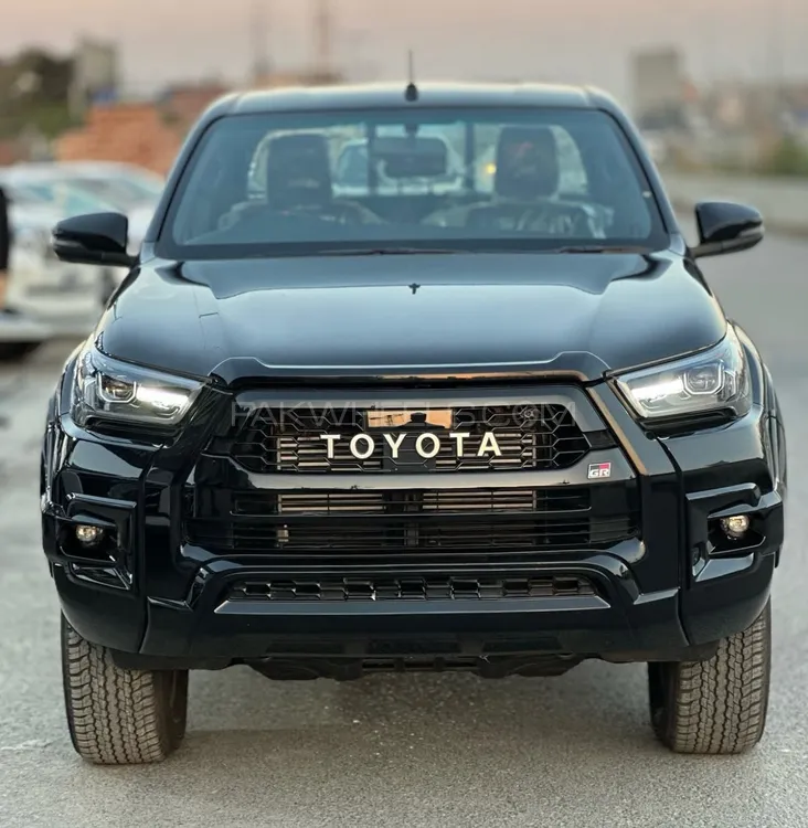 Toyota Hilux 2025 for Sale in Islamabad Image-1