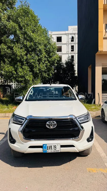 Toyota Hilux 2022 for Sale in Islamabad Image-1