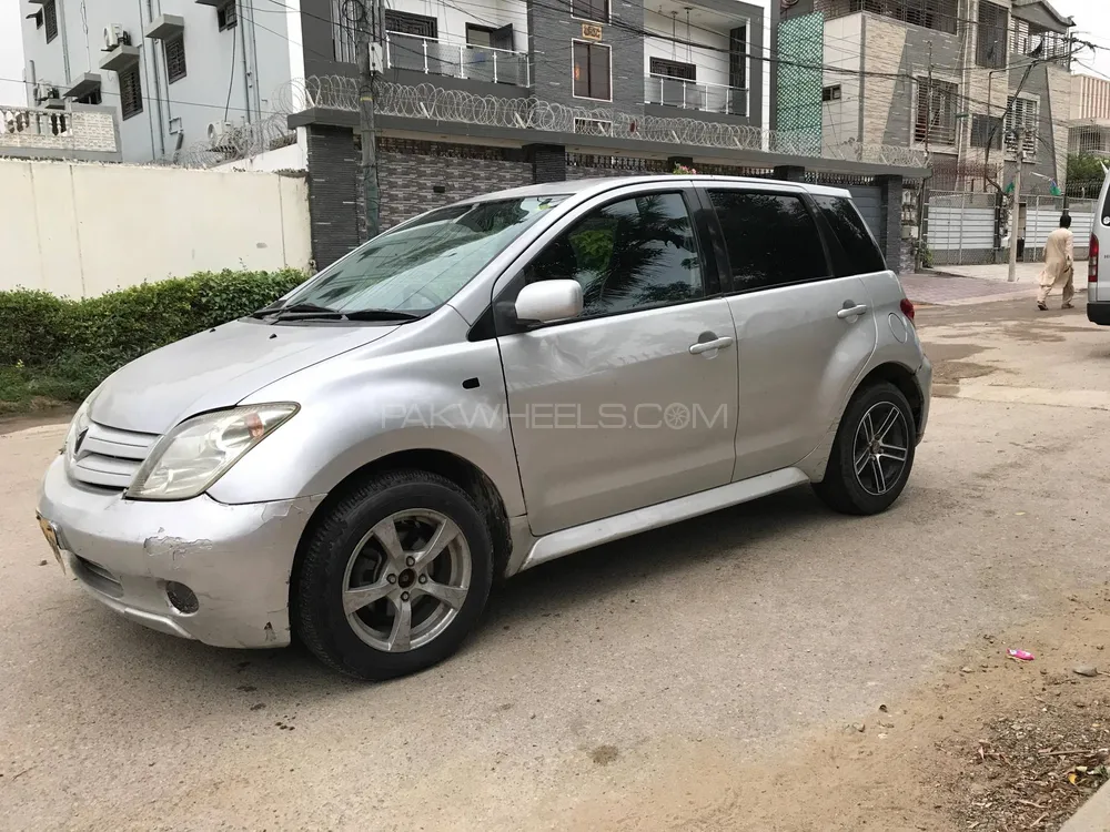 Toyota IST 2002 for Sale in Karachi Image-1