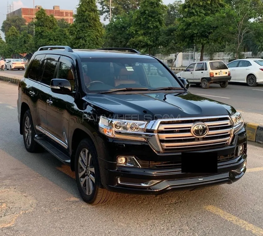 Toyota Land Cruiser 2016 for Sale in Lahore Image-1