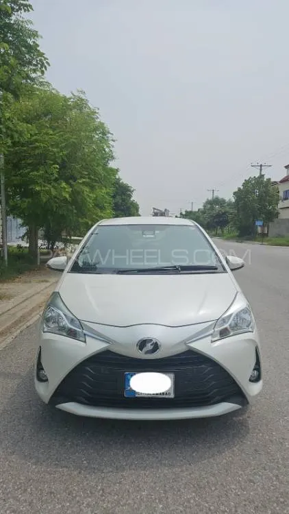 Toyota Vitz 2017 for Sale in Mardan Image-1