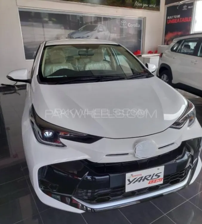 Toyota Yaris Sedan 2025 for Sale in Karachi Image-1