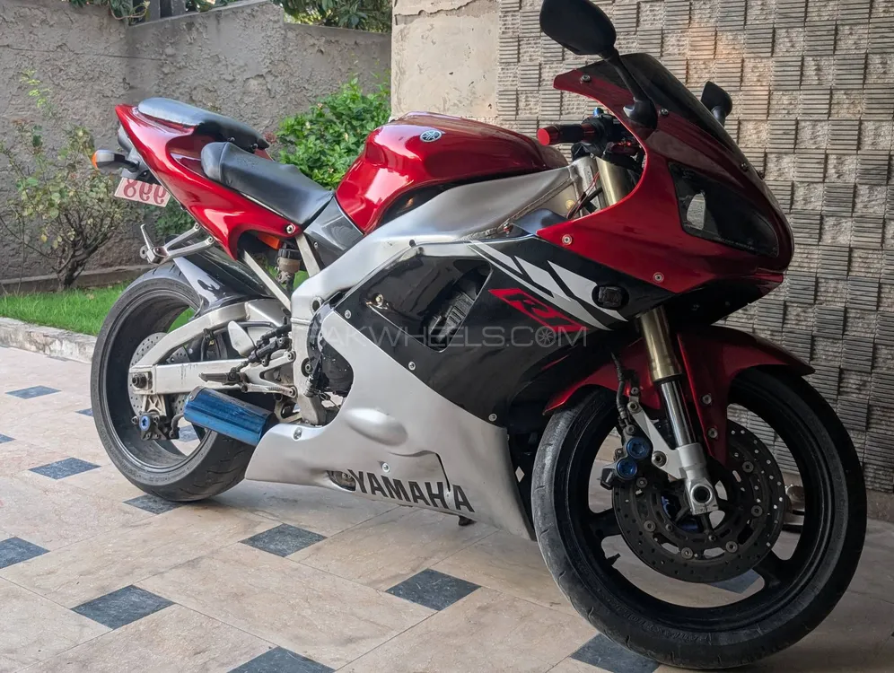 Yamaha YZF-R1 2002 for Sale Image-1