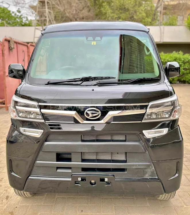 Daihatsu Atrai Wagon 2020 for Sale in Karachi Image-1