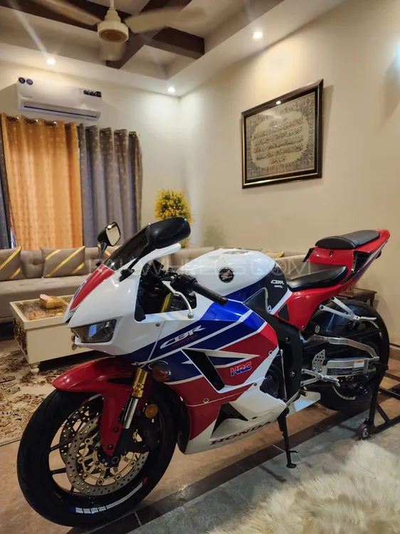 Honda CBR 600RR 2013 for Sale Image-1