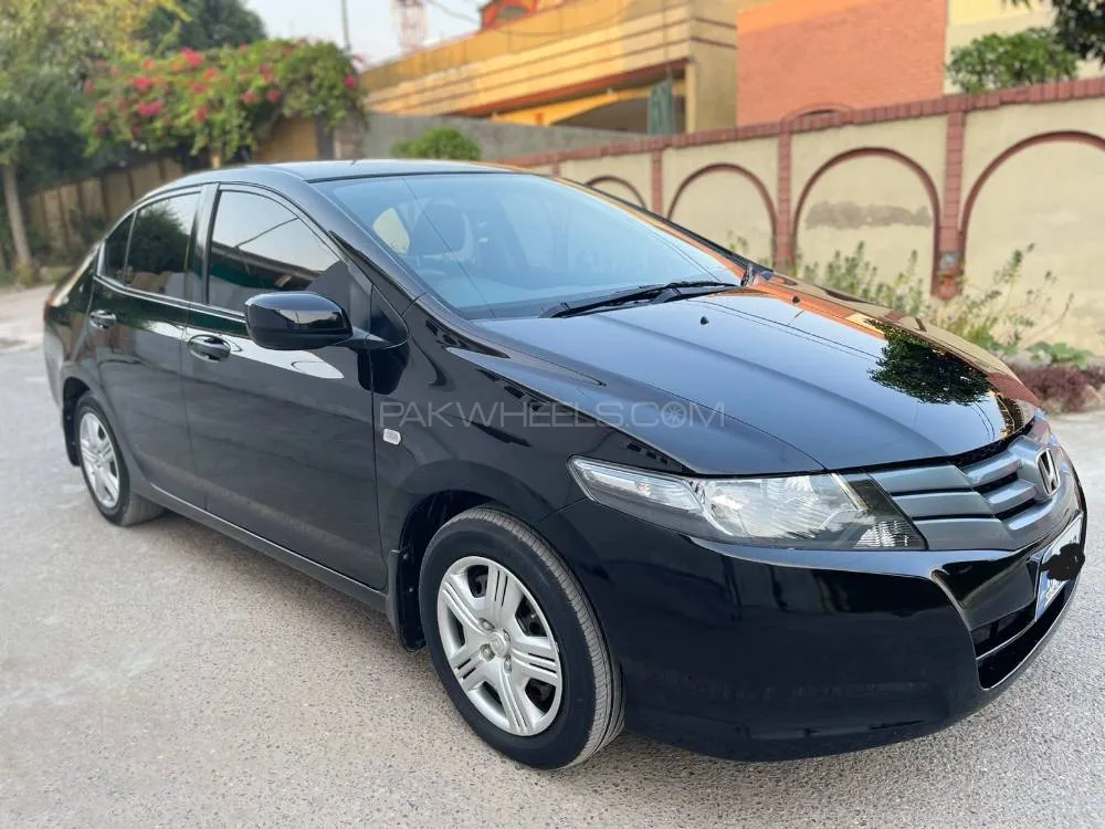 Honda City 2010 for Sale in Peshawar Image-1
