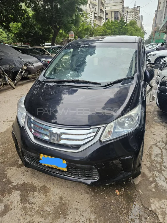 Honda Freed 2012 for Sale in Karachi Image-1