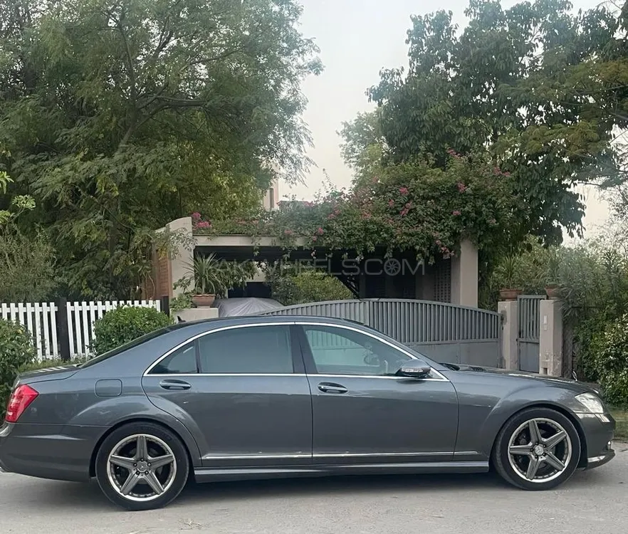 Mercedes Benz S Class 2006 for Sale in Lahore Image-1