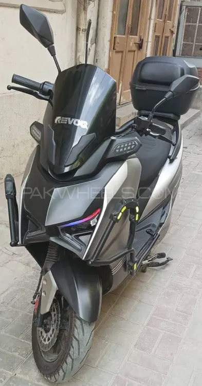 REVOO E52 2025 for Sale Image-1