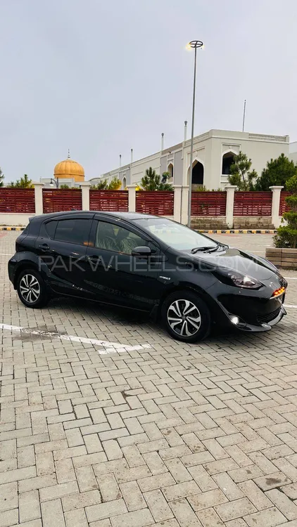 Toyota Aqua 2017 for Sale in Lahore Image-1