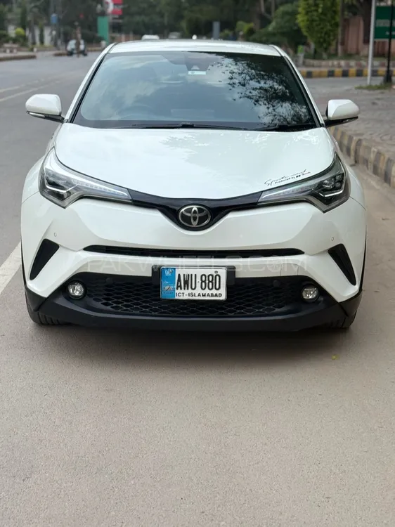 Toyota C-HR 2017 for Sale in Peshawar Image-1