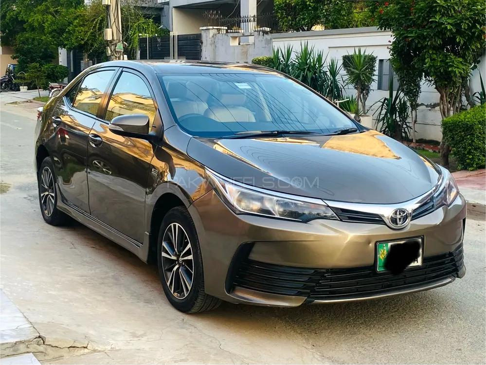 Toyota Corolla 2018 for Sale in Lahore Image-1