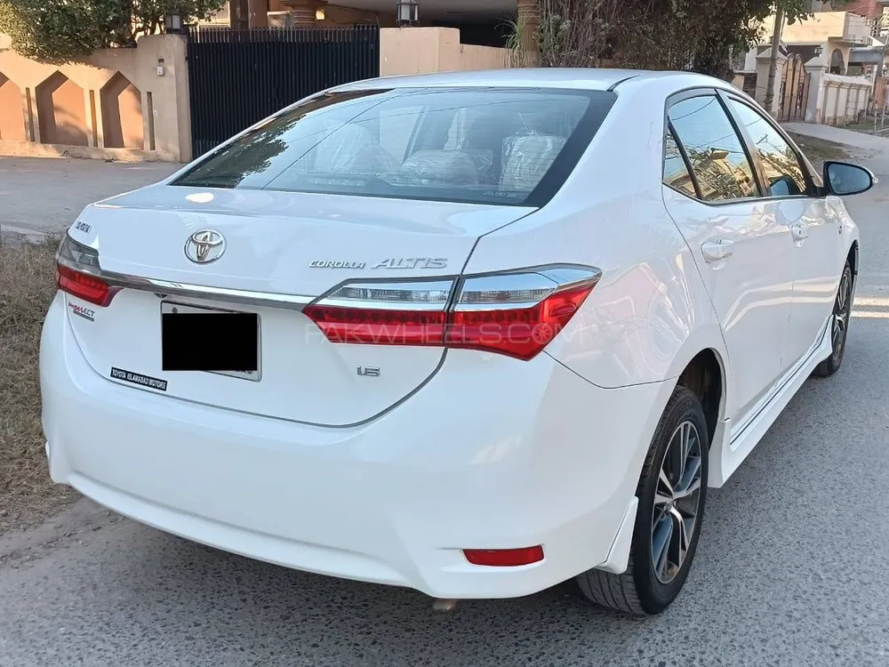 Toyota Corolla 2019 for Sale in Islamabad Image-1