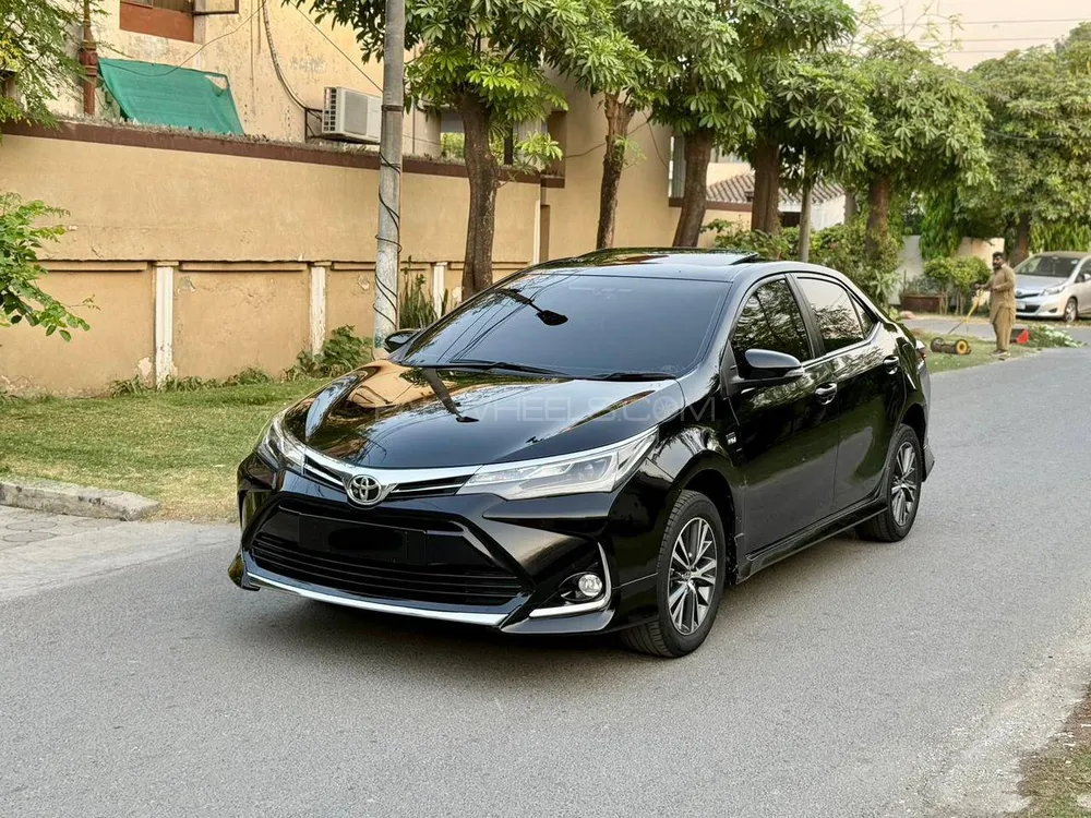 Toyota Corolla 2021 for Sale in Lahore Image-1