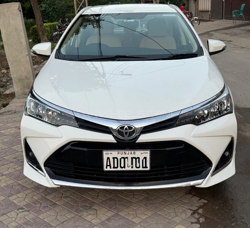 Toyota Corolla 2021 for Sale in Faisalabad Image-1