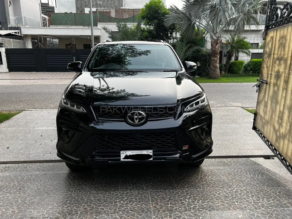 Toyota Fortuner 2024 for Sale in Lahore Image-1