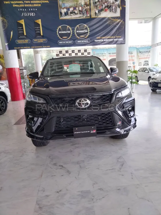 Toyota Fortuner 2025 for Sale in Lahore Image-1