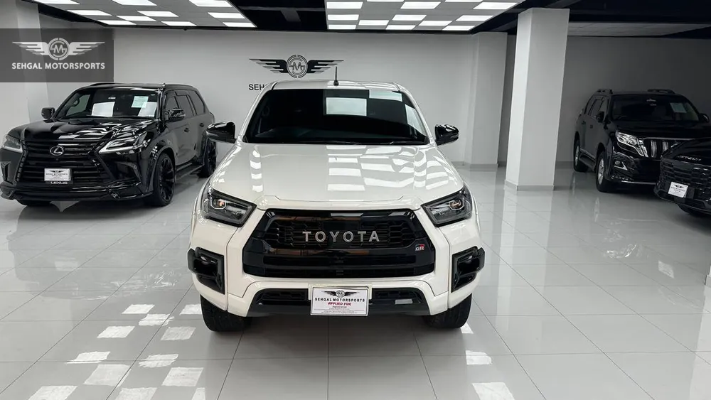 Toyota Hilux 2025 for Sale in Islamabad Image-1