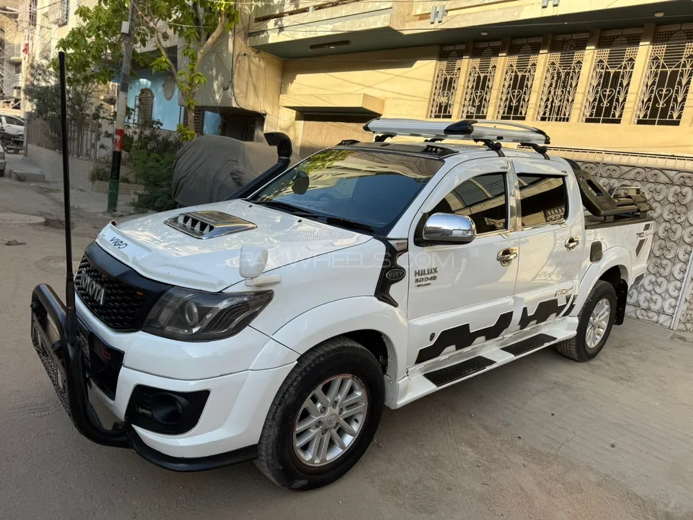 Toyota Hilux 2014 for Sale in Karachi Image-1