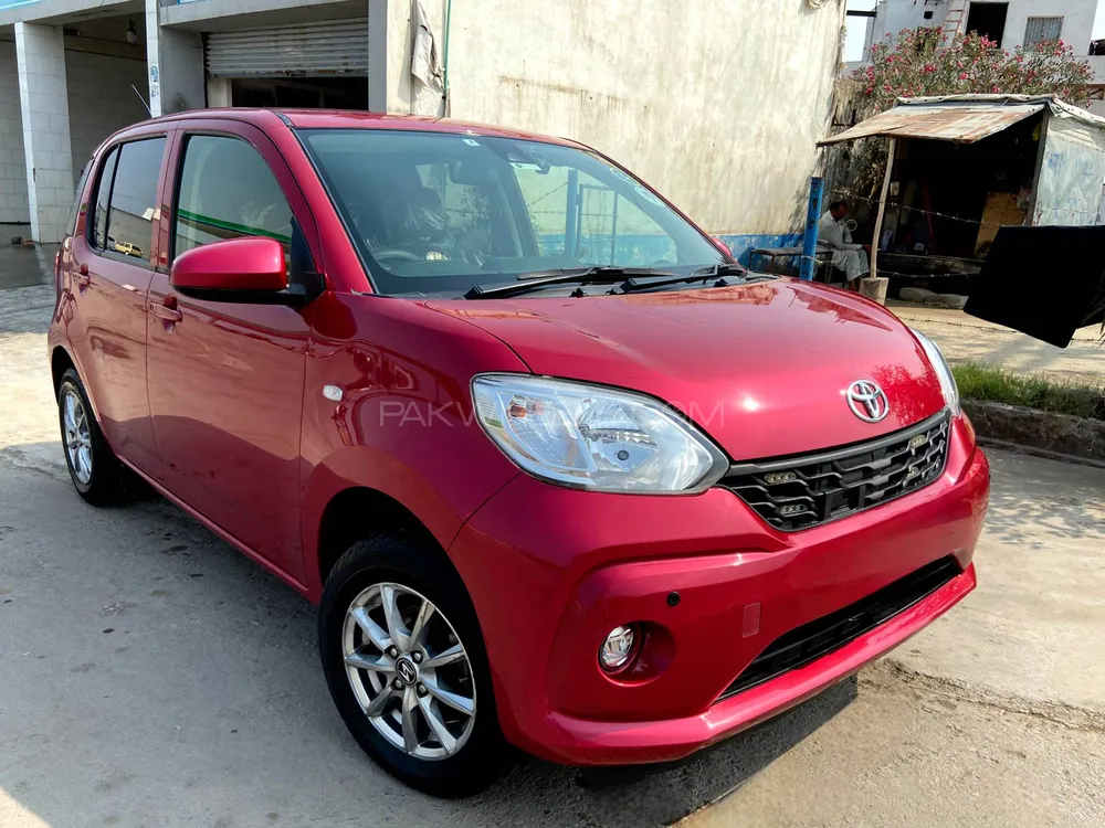 Toyota Passo 2017 for Sale in Peshawar Image-1