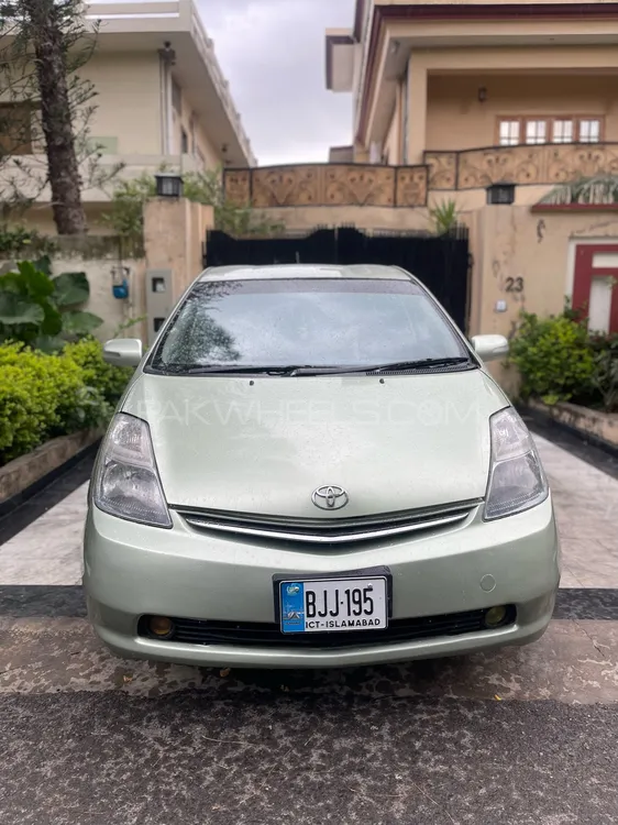 Toyota Prius 2008 for Sale in Islamabad Image-1