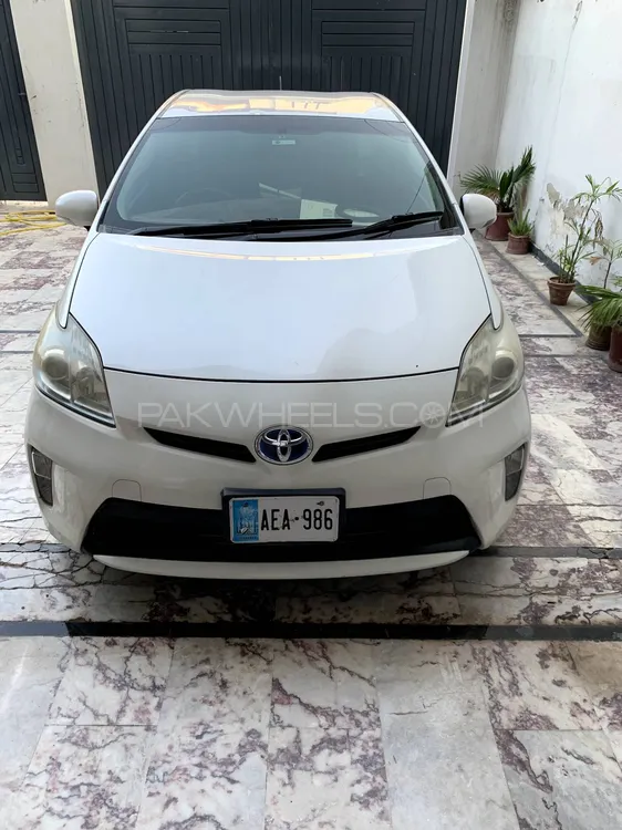 Toyota Prius 2014 for Sale in Peshawar Image-1