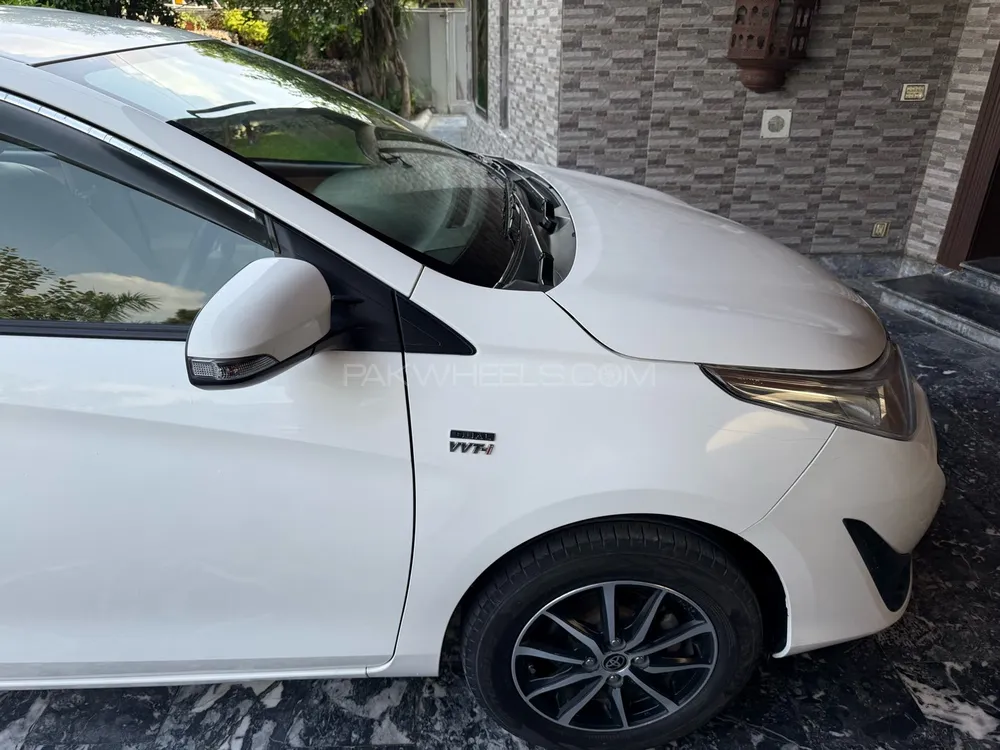 Toyota Yaris Sedan 2020 for Sale in Lahore Image-1