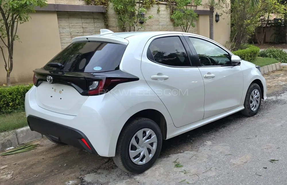 Toyota Yaris Hatchback 2021 for Sale in Karachi Image-1