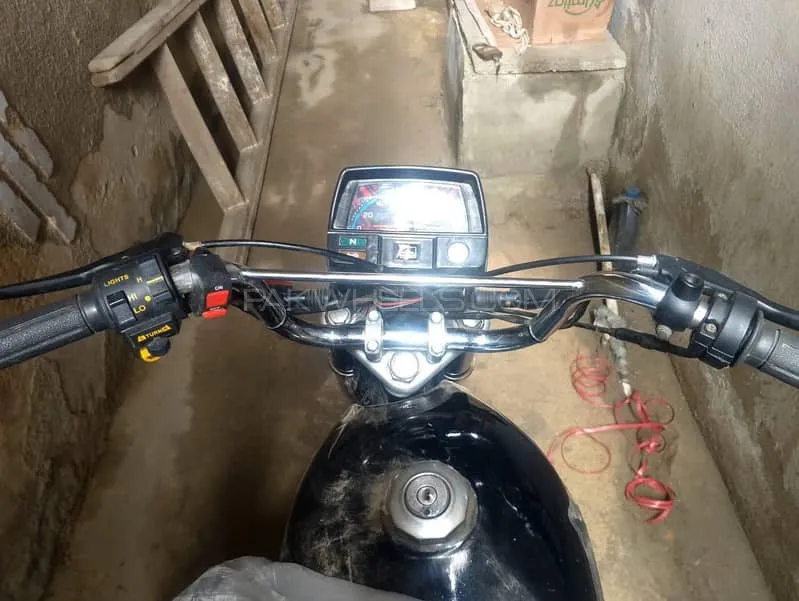 Unique Xtreme UD 70 2010 for Sale Image-1