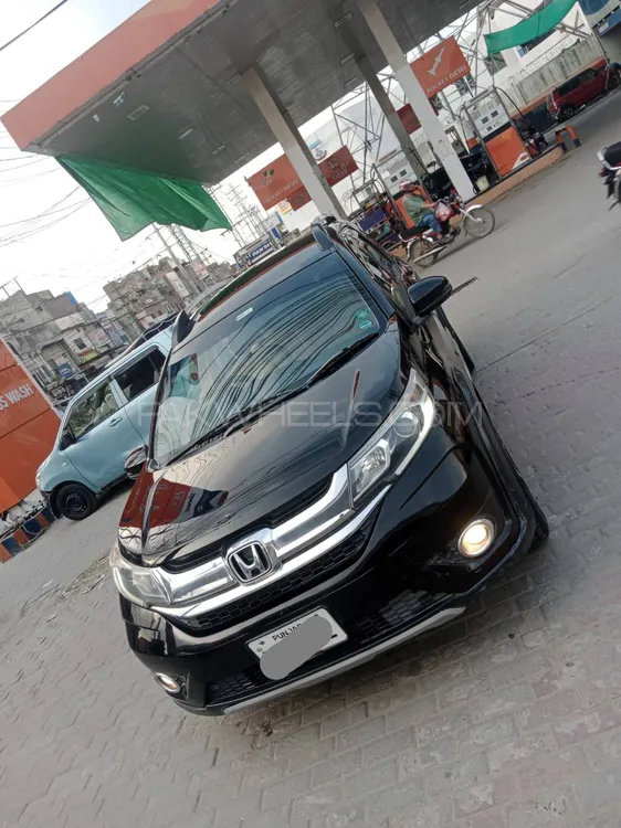 Honda BR-V 2017 for Sale in Lahore Image-1