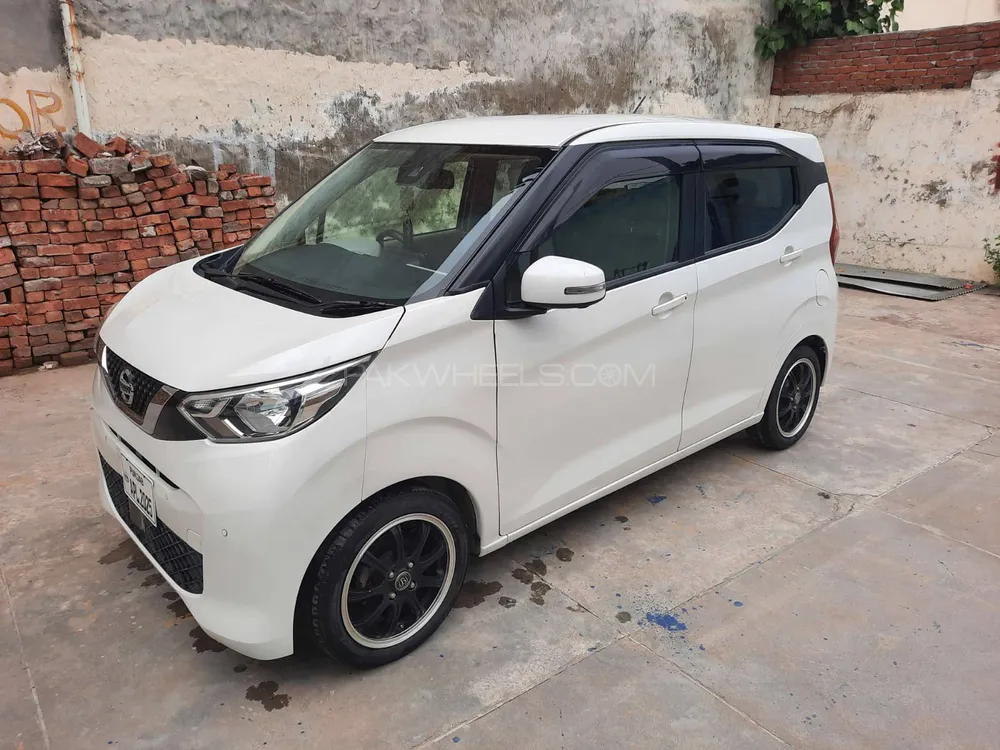 Nissan Dayz 2021 for Sale in Sialkot Image-1