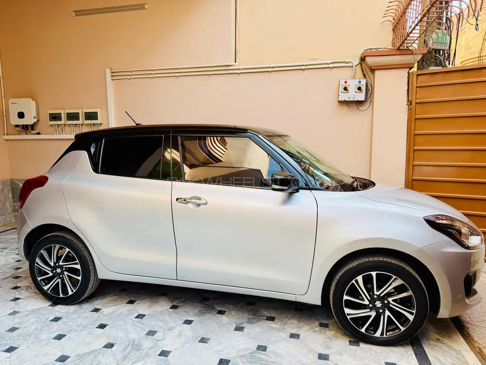Suzuki Swift 2025 for Sale in Multan Image-1