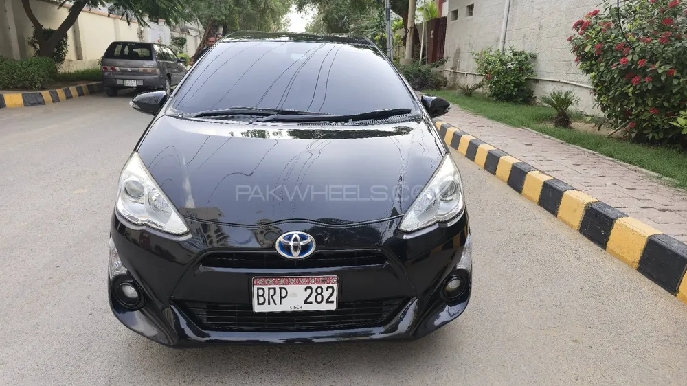 Toyota Aqua 2016 for Sale in Karachi Image-1