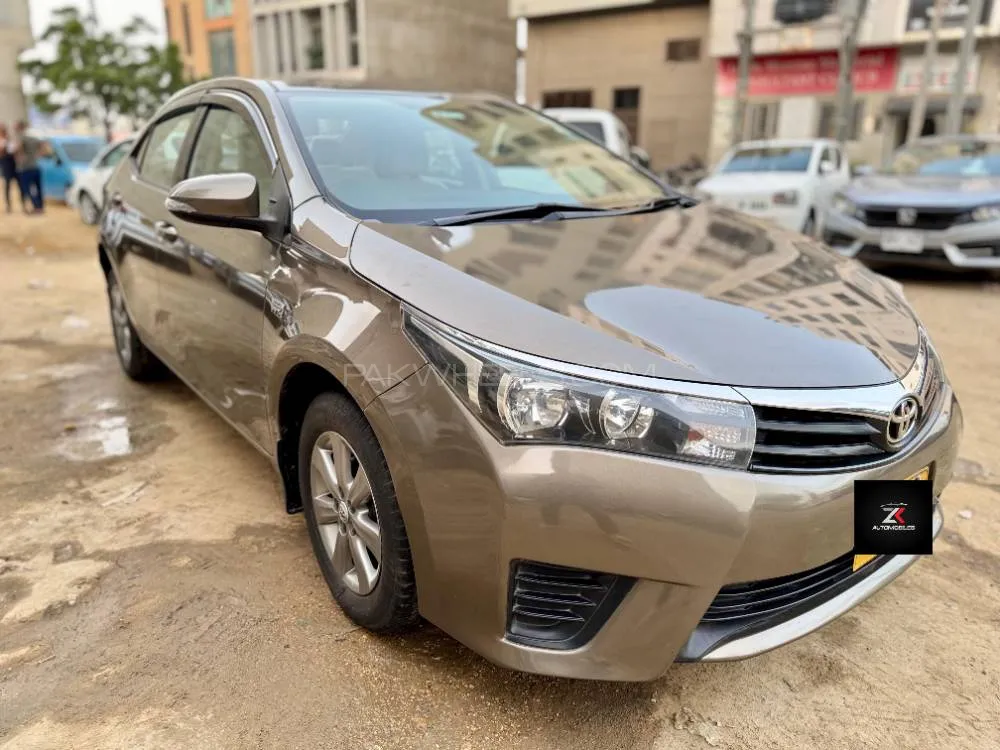 Toyota Corolla 2016 for Sale in Karachi Image-1