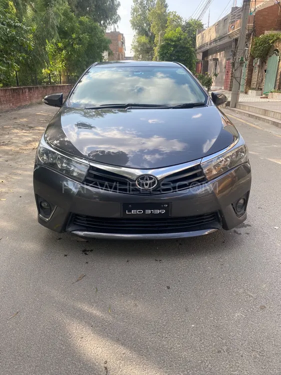 Toyota Corolla 2017 for Sale in Faisalabad Image-1