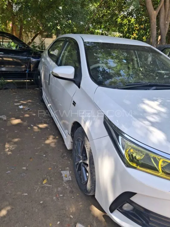 Toyota Corolla 2018 for Sale in Karachi Image-1
