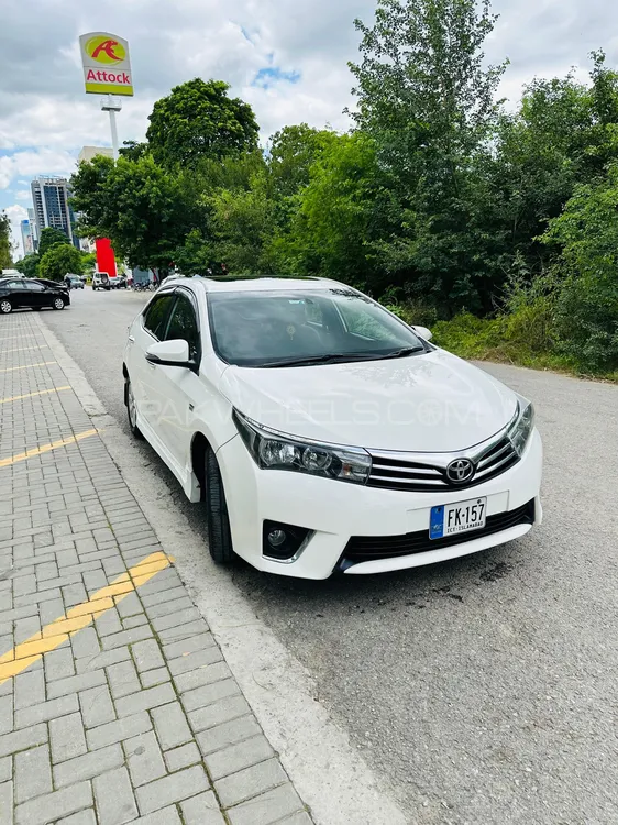 Toyota Corolla 2015 for Sale in Islamabad Image-1