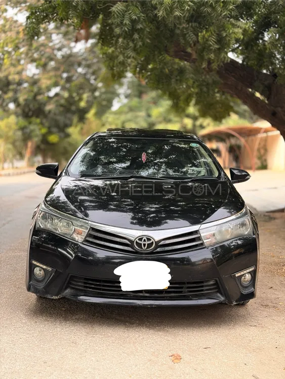 Toyota Corolla 2015 for Sale in Karachi Image-1