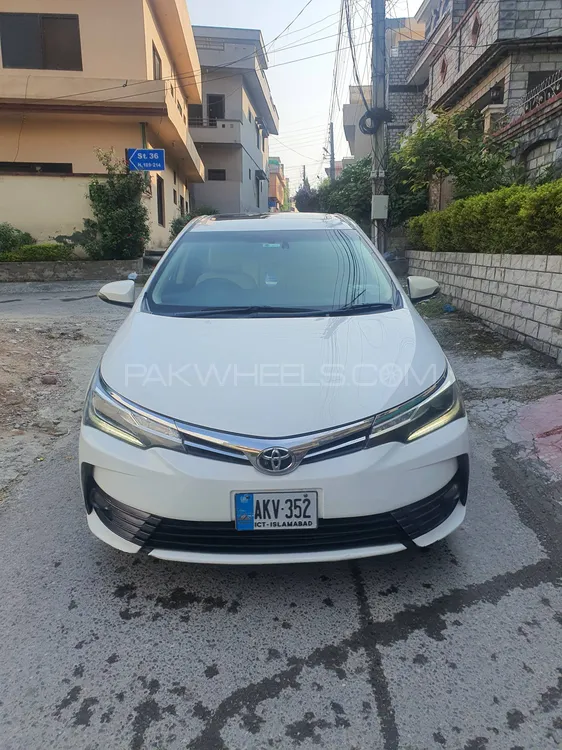 Toyota Corolla 2018 for Sale in Islamabad Image-1